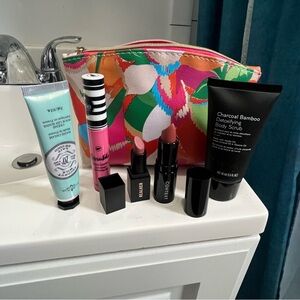 IPSY Beauty Bundle – 7 Items Lipsticks, Skincare, Makeup Eraser + Cosmetic Bag